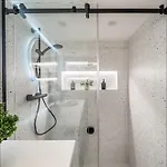 8 Loft Apartman